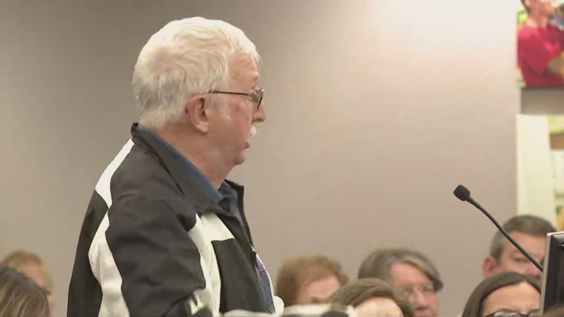 Peoria USD teachers, students react to proposal that would close two schools