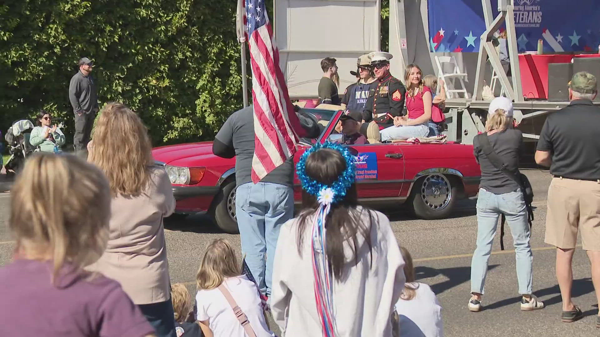 On this Veterans Day, hundreds gathered to show their support for local veterans.