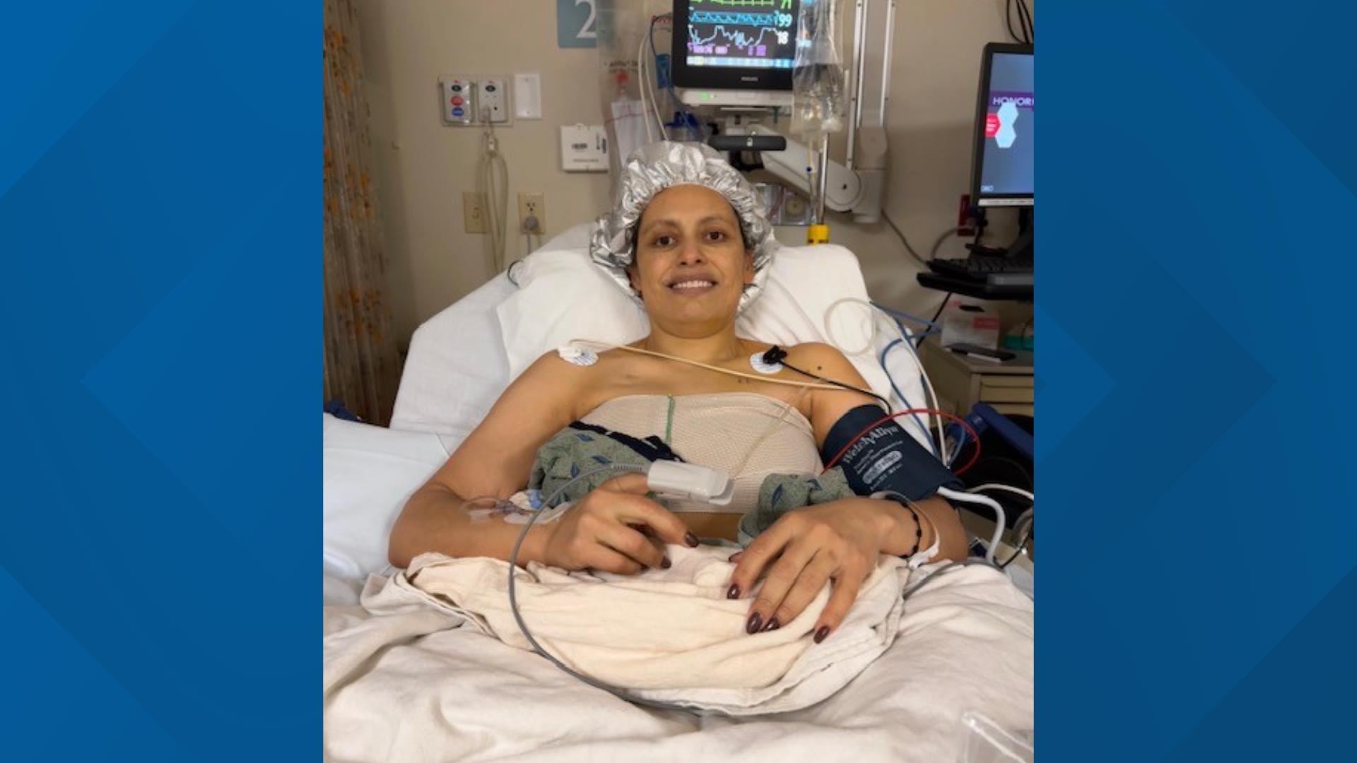 "La autoexploración me salvó la vida", comparte una mujer del valle luego de una lucha de un año contra un agresivo tipo de cáncer de mama.