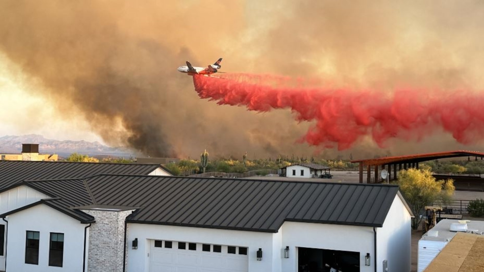 The Diamond Fire near Scottsdale put up smoke visible from Mesa, leaving moderate to unhealthy air quality in its wake.