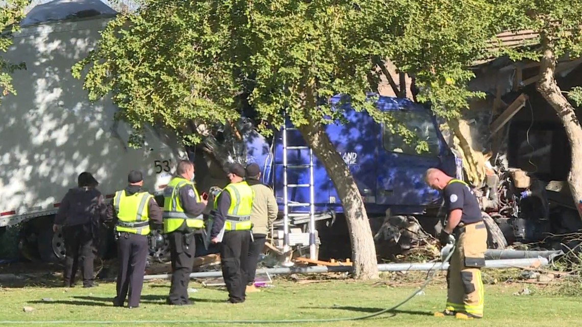 Driver arrested for 2020 crash into Mesa home