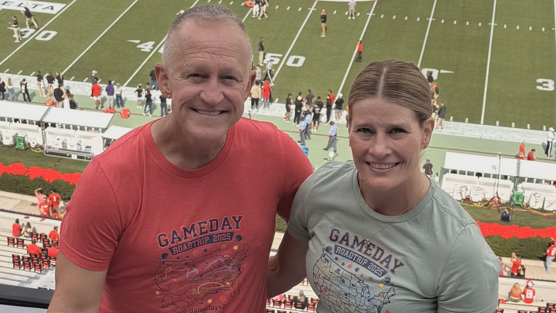 'It's kind of crazy': Buckeye couple embarks on 15-week road trip to travel to college football games