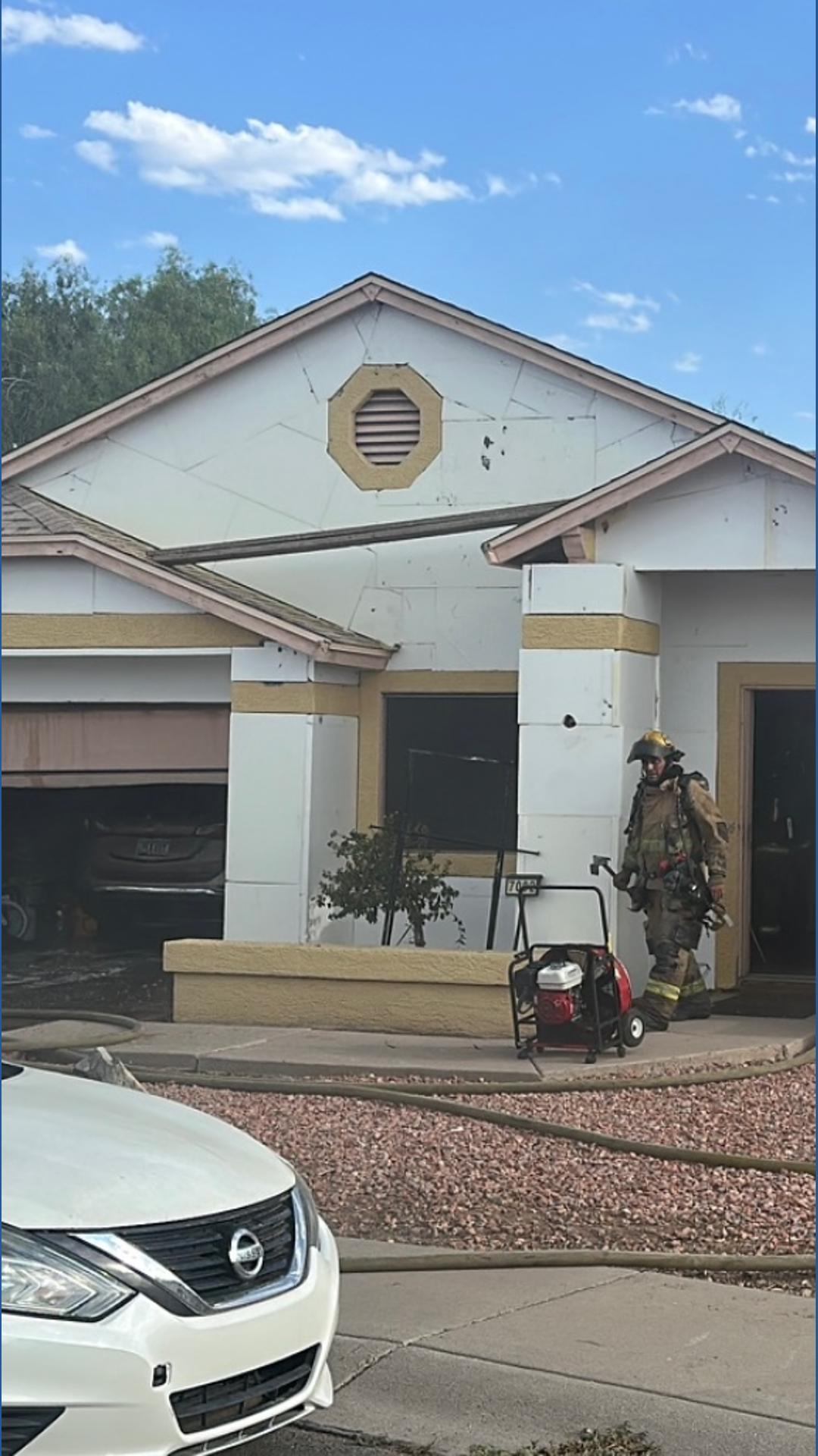 5 displaced after garage fire in Phoenix | 12news.com