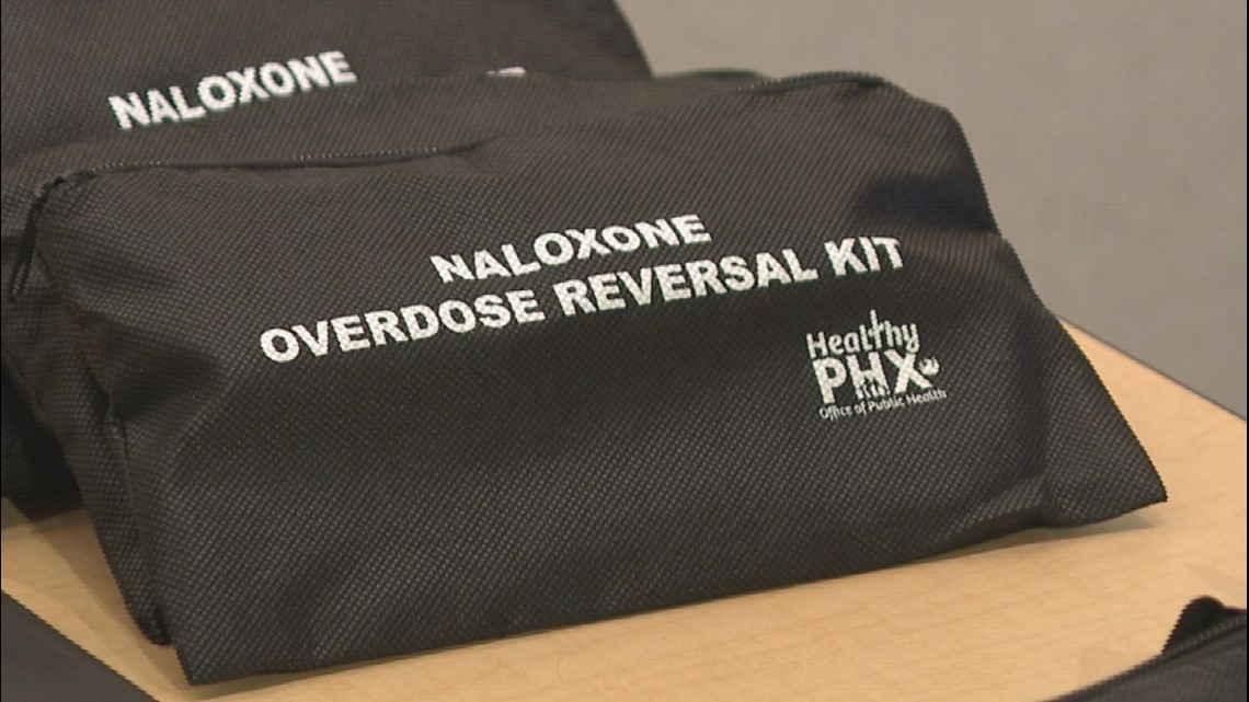 1,600 overdose kits distributed at Phoenix libraries - Vimarsana News