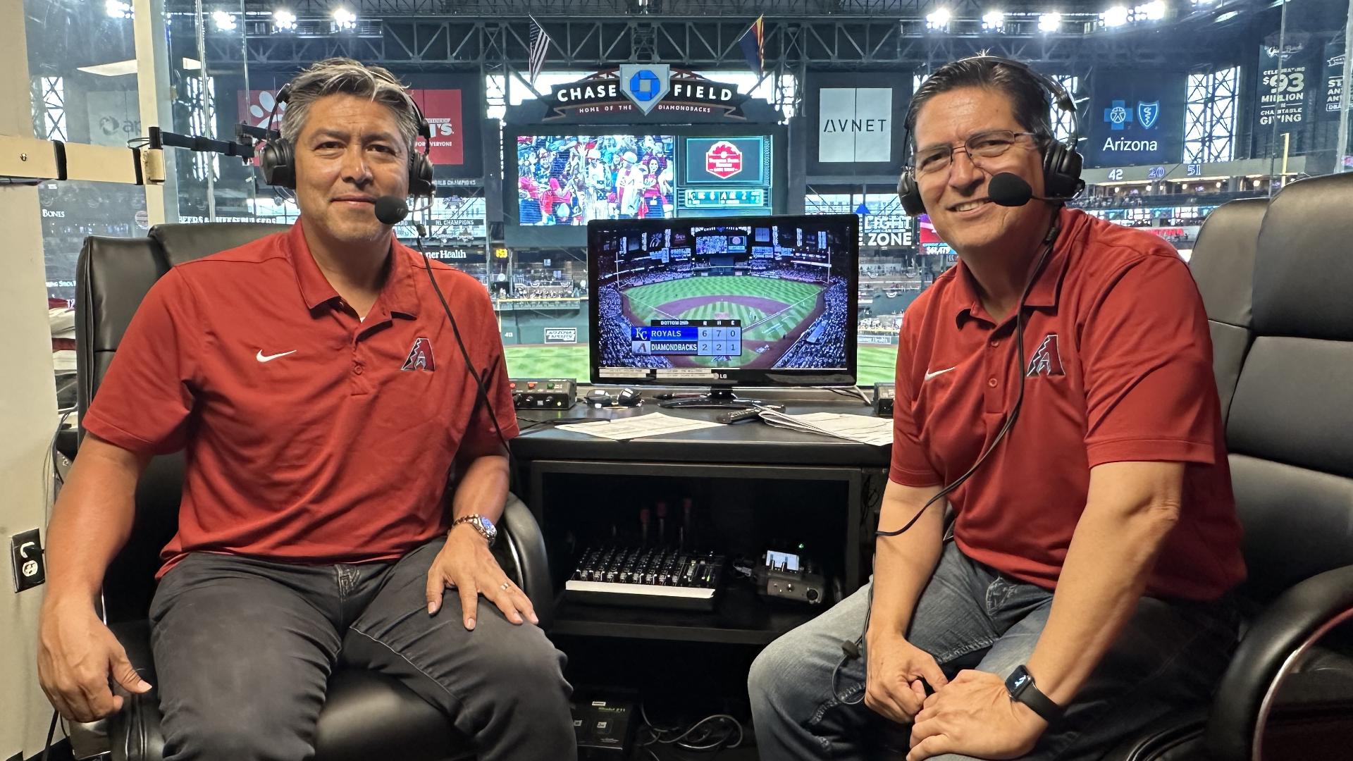 Óscar Soria y Rodrigo López narran con pasión y en español los juegos de los Diamondbacks de Arizona.
