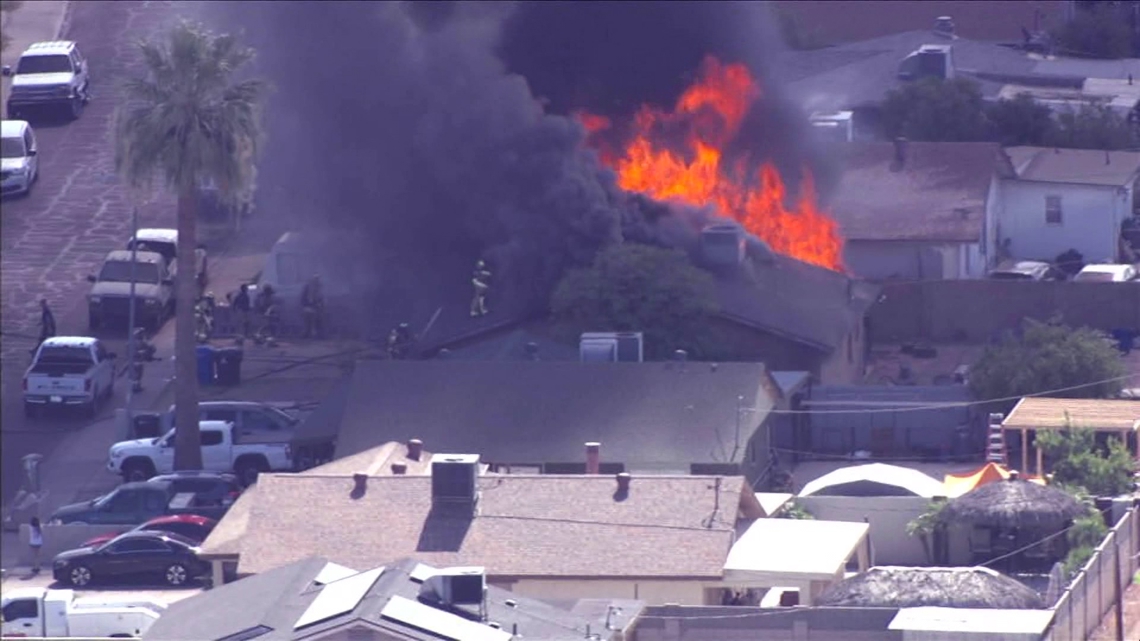 5 people displaced after major house fire in west Phoenix
