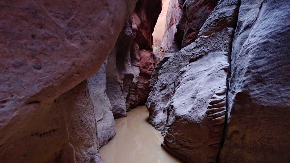 2 dead after canyons flood close to Utah-Arizona line - Vimarsana News