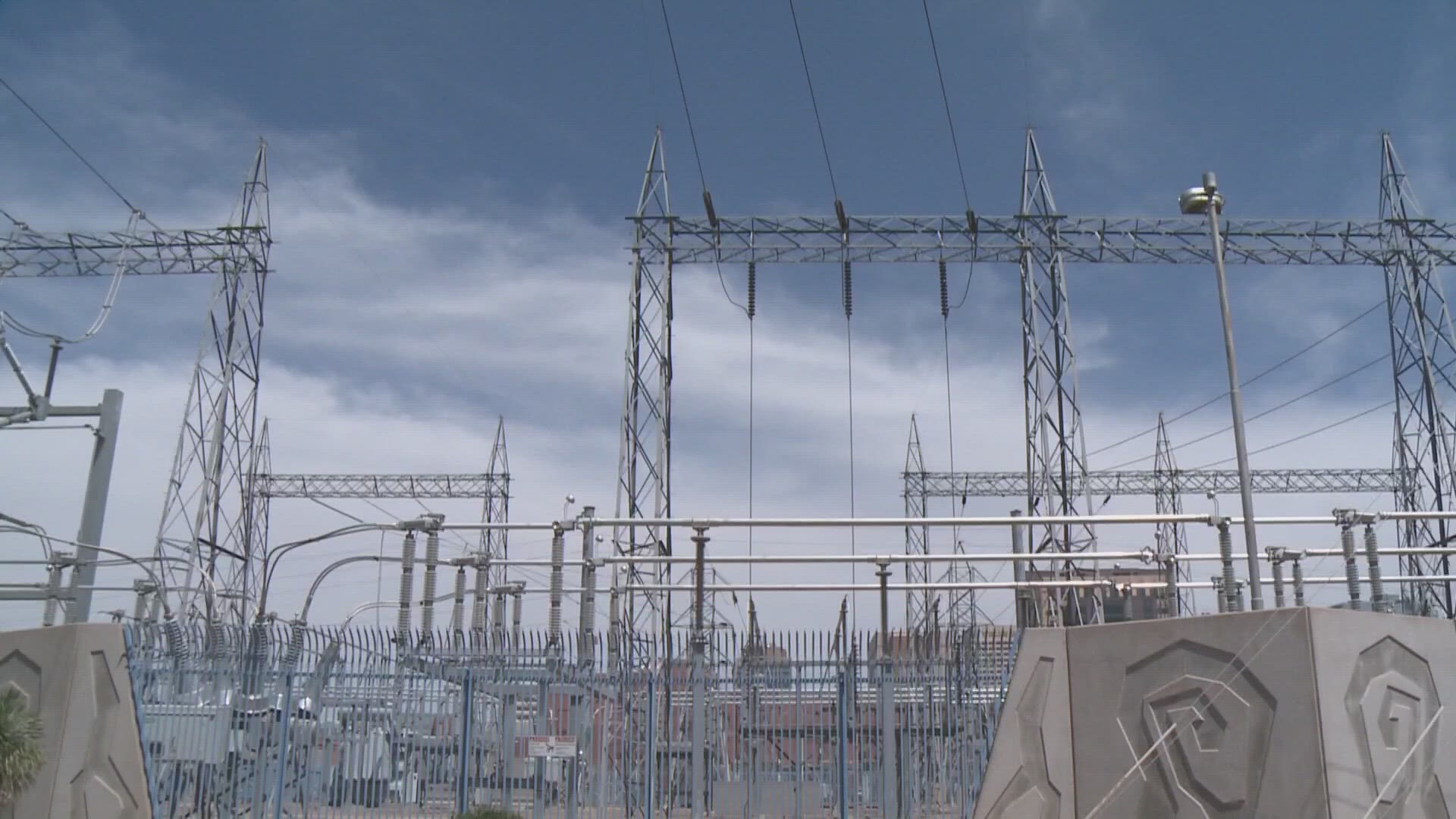 APS and SRP told Arizona Corporation Commissioners they’ve hardened electrical systems, conducted preventative maintenance, and are ready for emergencies.