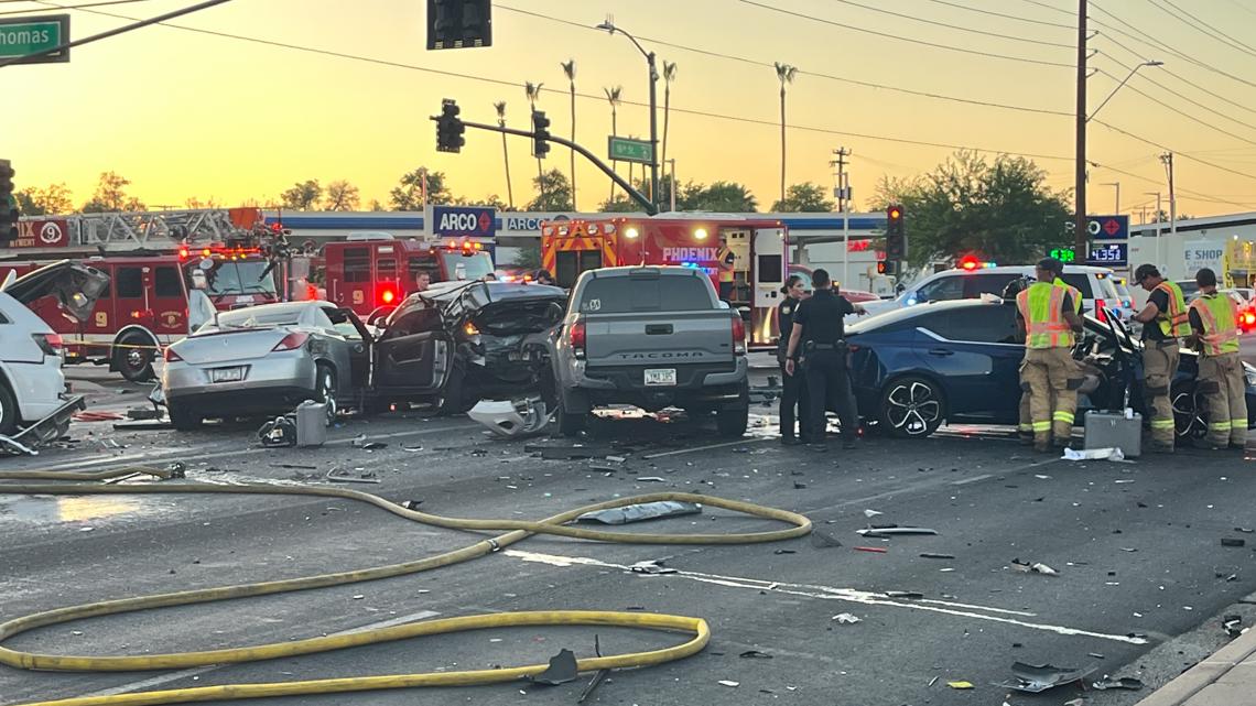 8 people hospitalized following crash involving 6 vehicles in Phoenix