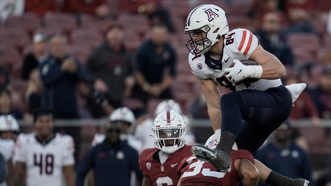 Christian McCaffrey shows appreciation for blocking on 65-yard TD run -  Sactown Sports