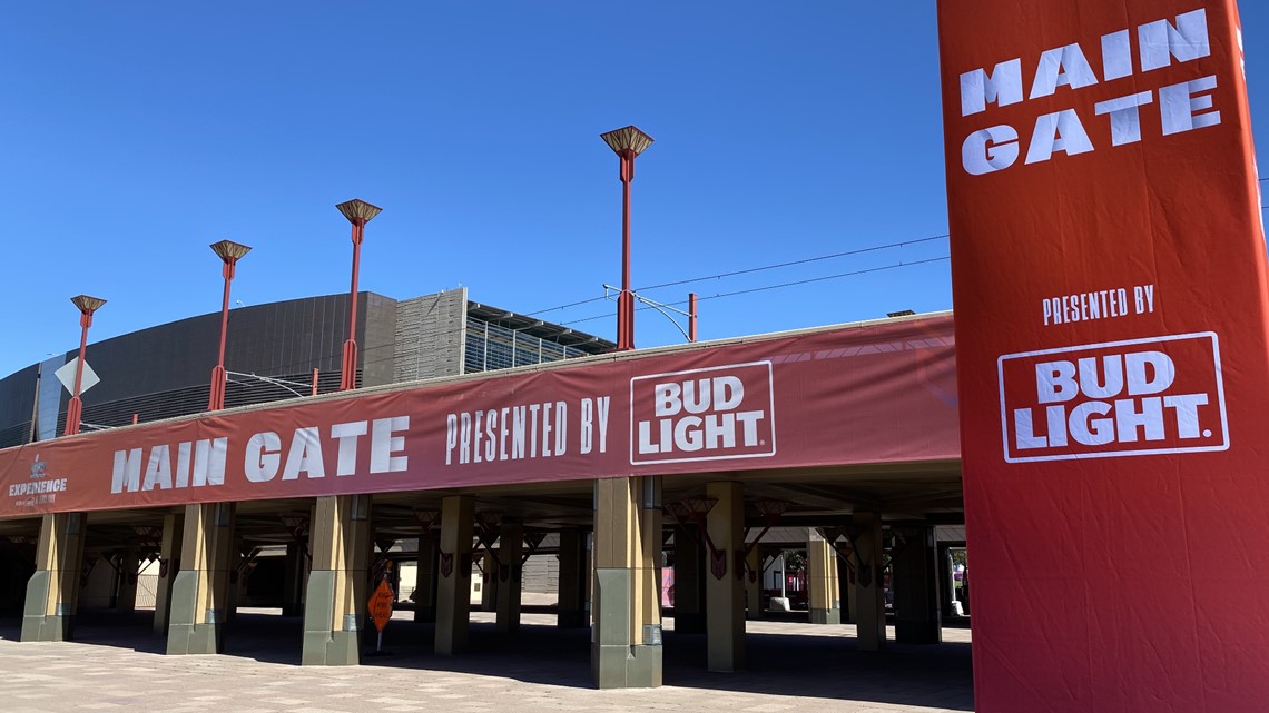 Best walking path from Phoenix Convention Center to Hance Park