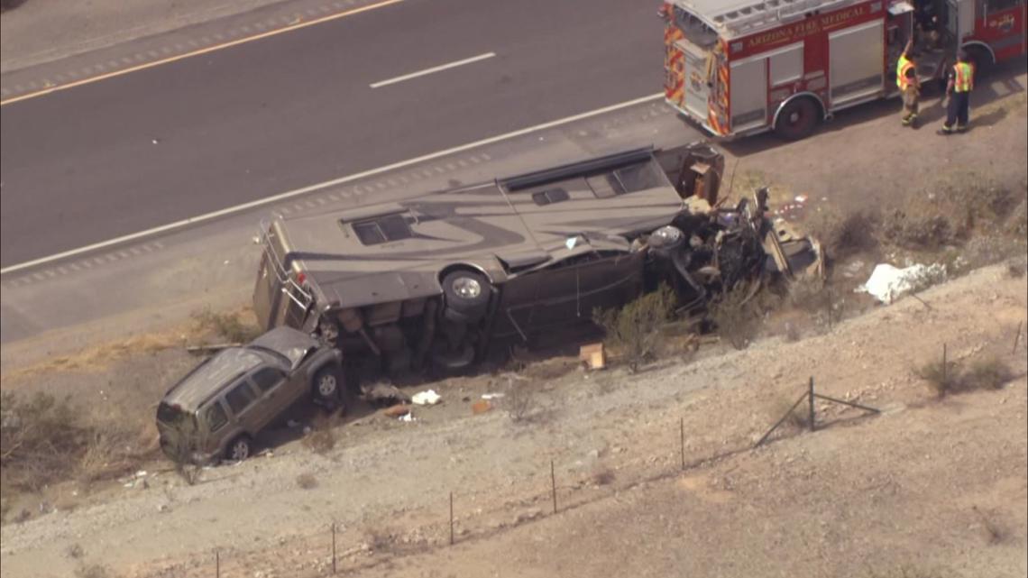 Motorhome overturns on SR-85 near Buckeye, DPS says | 12news.com
