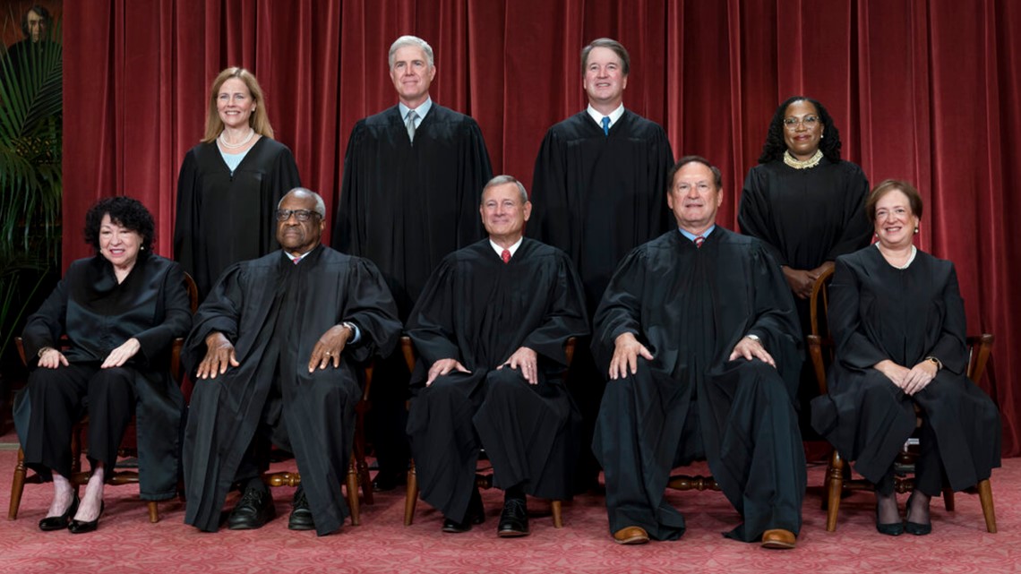 Ketua Mahkamah Agung John Roberts berbicara tentang etika Mahkamah Agung