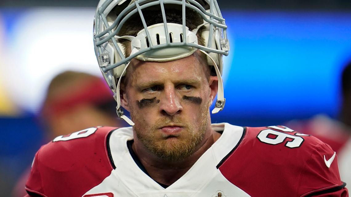 Cardinals' season comes to a rough end with blowout Wild Card playoff loss  to the Rams, 34-11