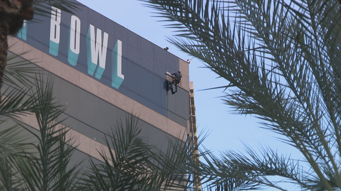 Here's Where To Find The Super Bowl Pop-Up Signs Across The Valley