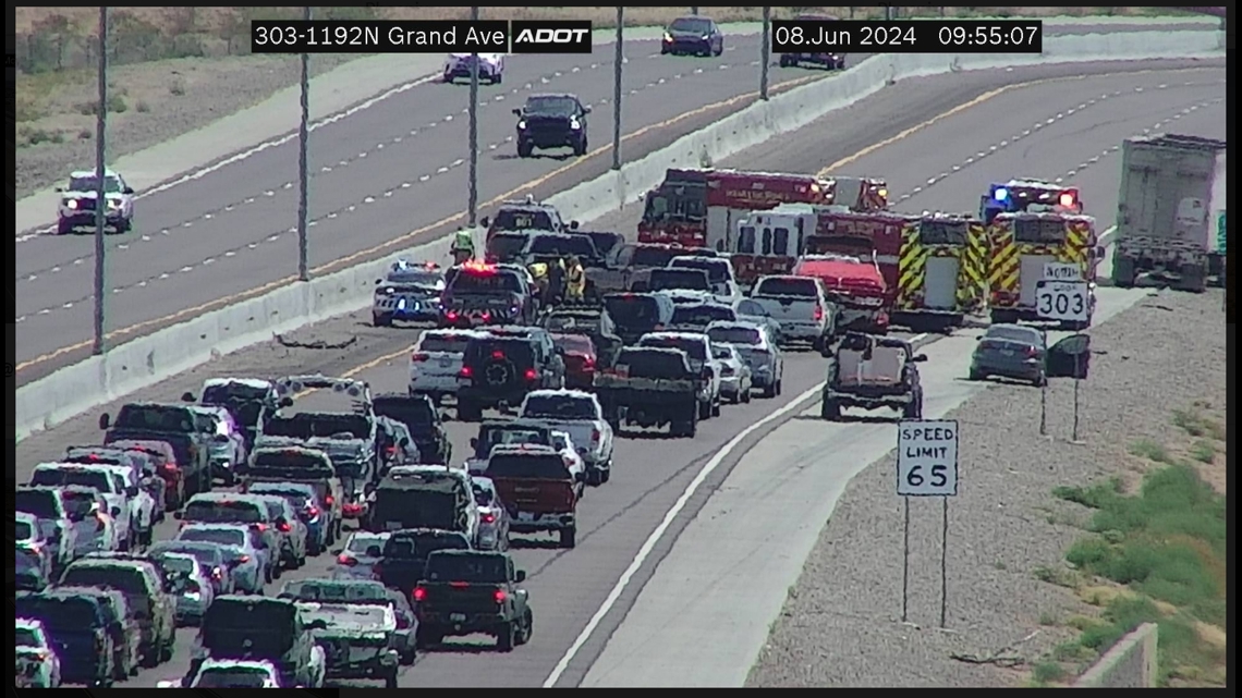 Loop 303 back open in Surprise after crash blocks traffic | 12news.com