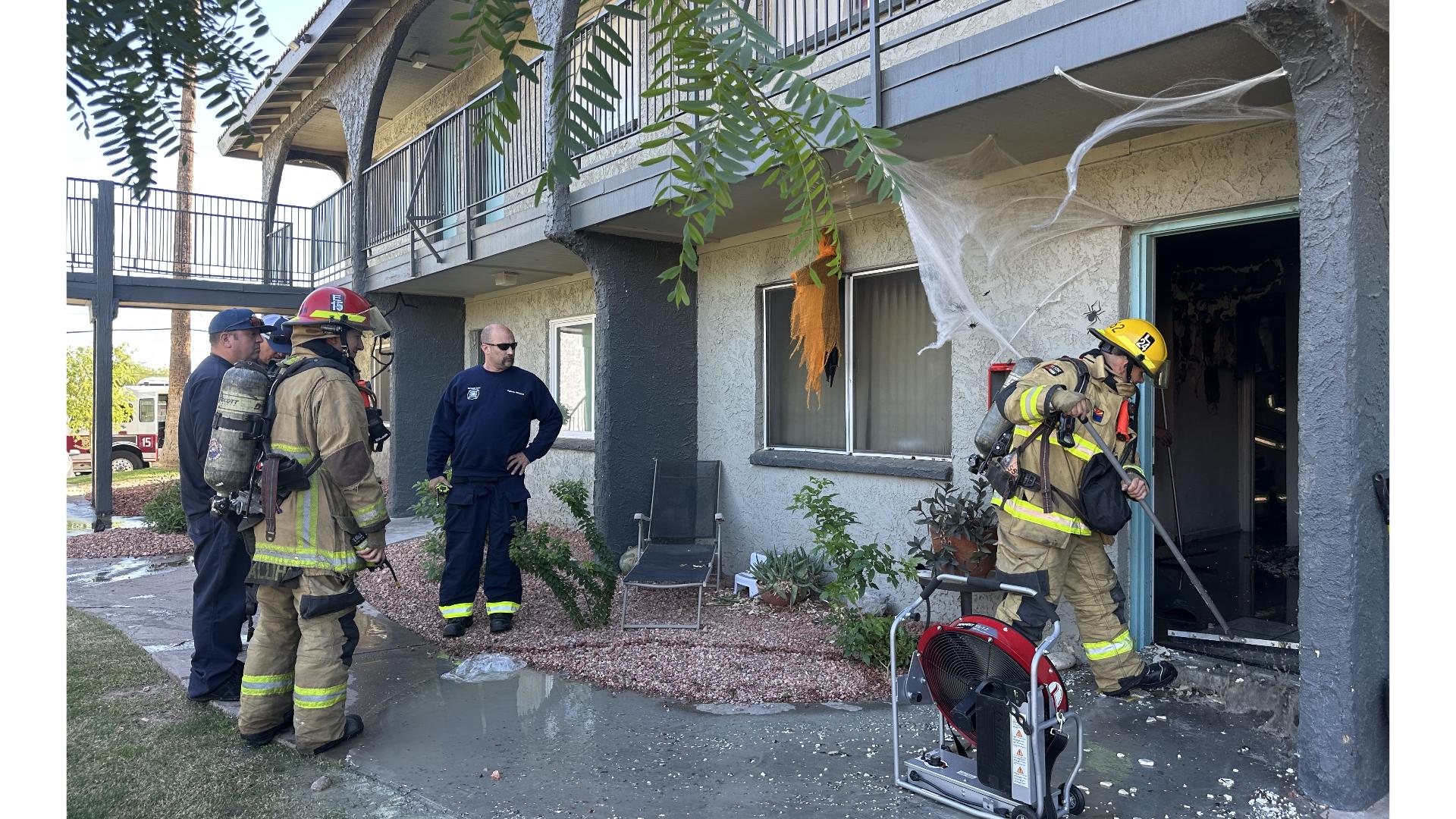 Man in critical condition after apartment fire in north Phoenix ...