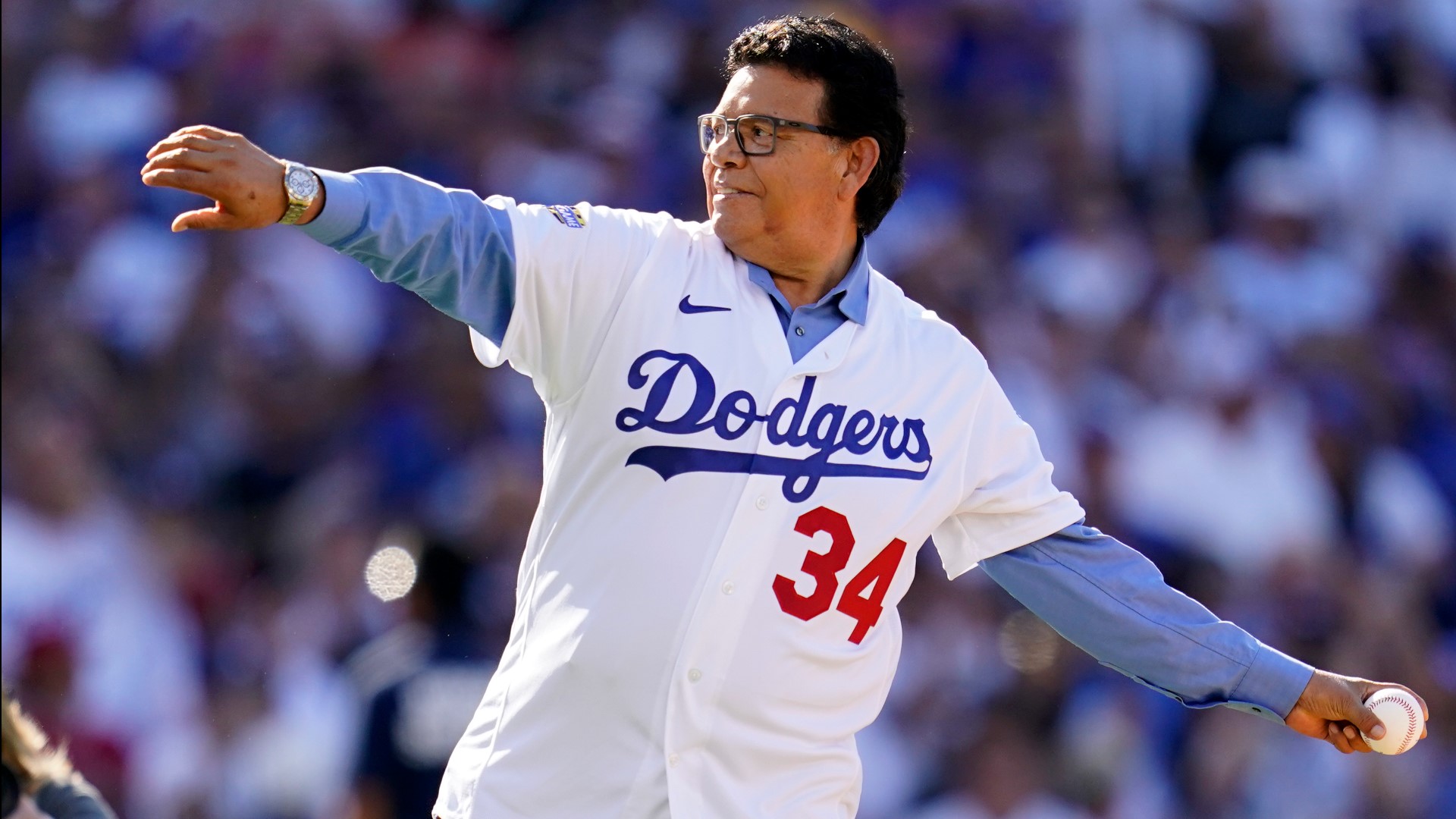 Los Angeles Dodgers tendrán una ceremonia para retirar el número 34 del lanzador mexicano Fernando Valenzuela