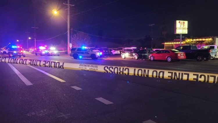 Man shot and killed outside Phoenix restaurant, police searching for suspect