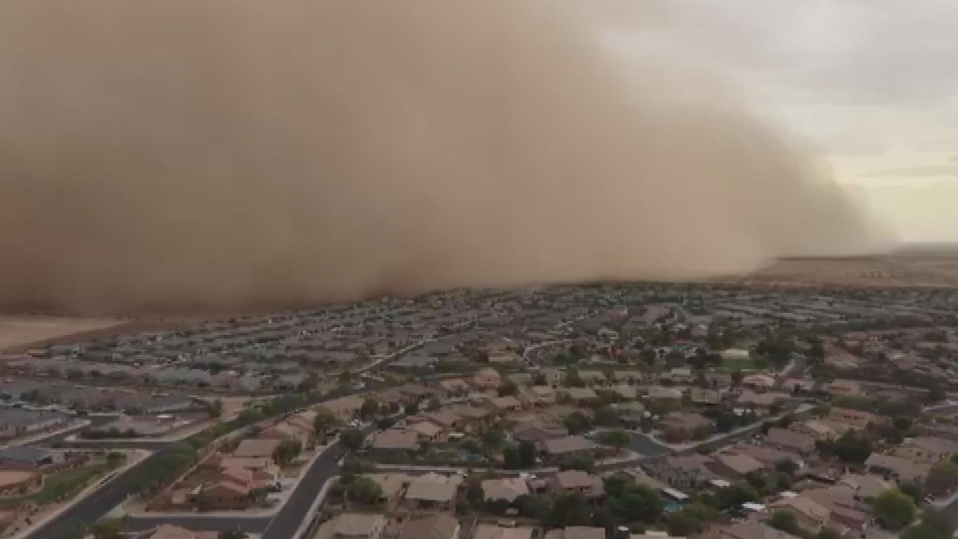 'Our Christmas is monsoon season': Maricopa County meteorologists work to stay ahead of storms