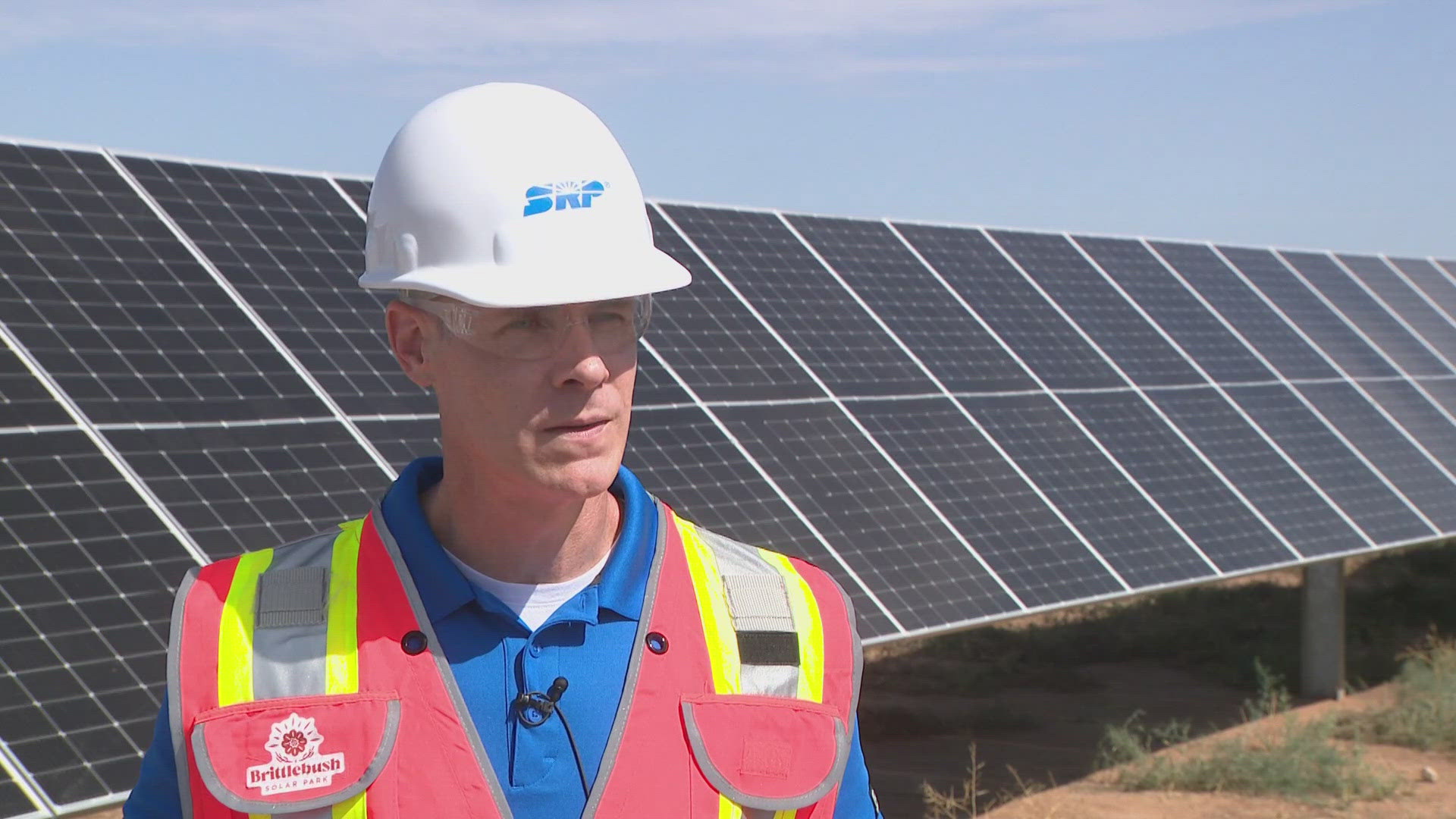 12News meteorologist Lauren Rainson shows us how the new Brittlebush Solar Park in Coolidge will serve the Valley and provide power to residents.