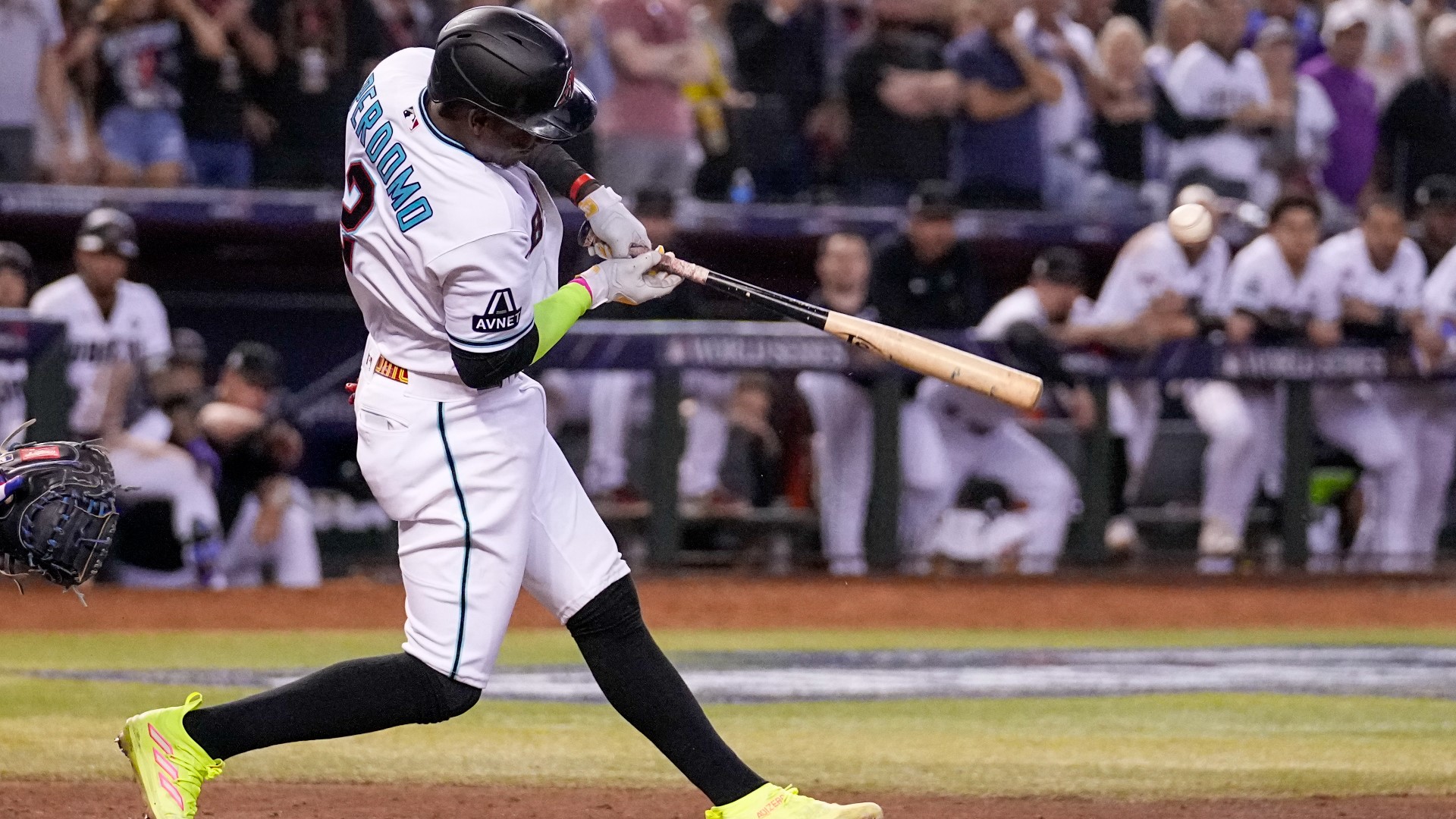 Los Arizona Diamondbacks cayeron por pizarra de 3-1 ante los Texas Rangers en el Juego 3 de la Serie Mundial 2023