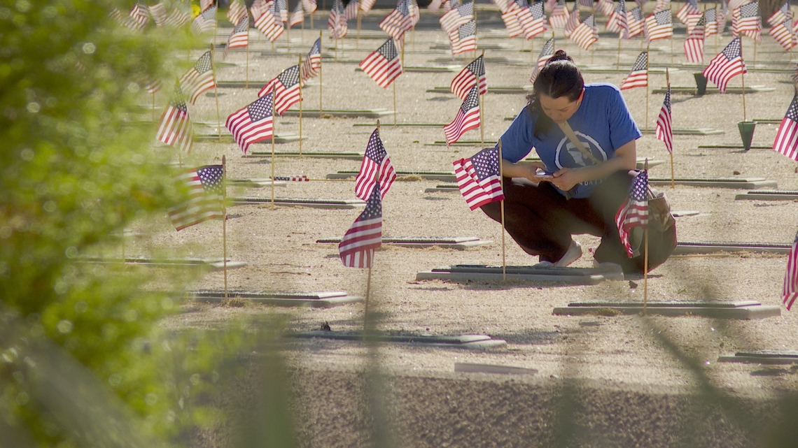 Scouts honor fallen heroes with flag planting in north Phoenix