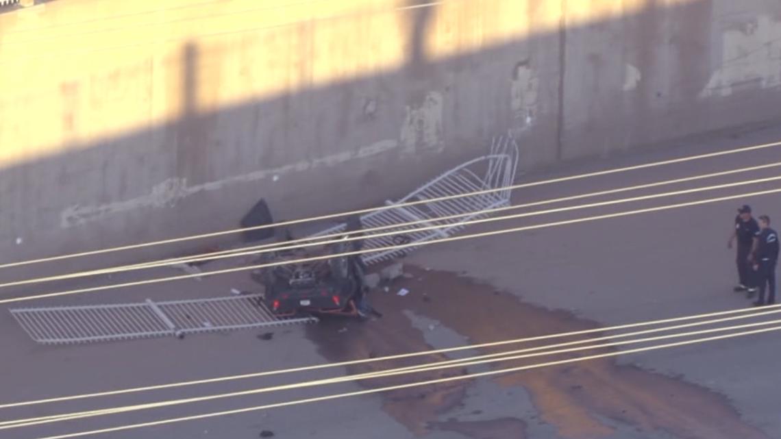 フェニックスでATVがcrash落した後に負傷した2人の10代