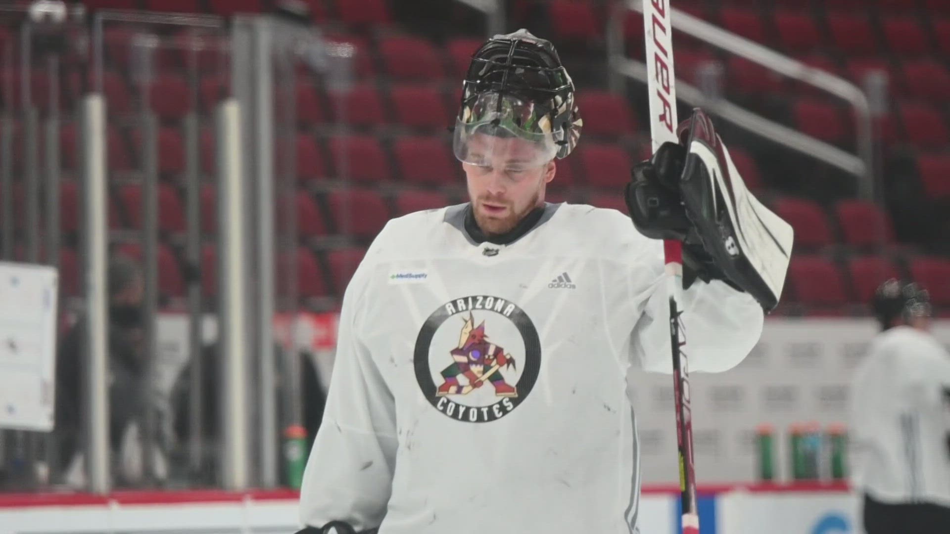 12Sports breaks down the latest for the Yotes and Suns.