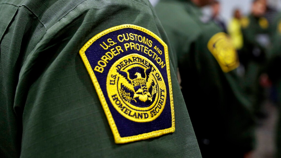 Mantan agen CBP didakwa melakukan pelecehan seksual, penculikan remaja