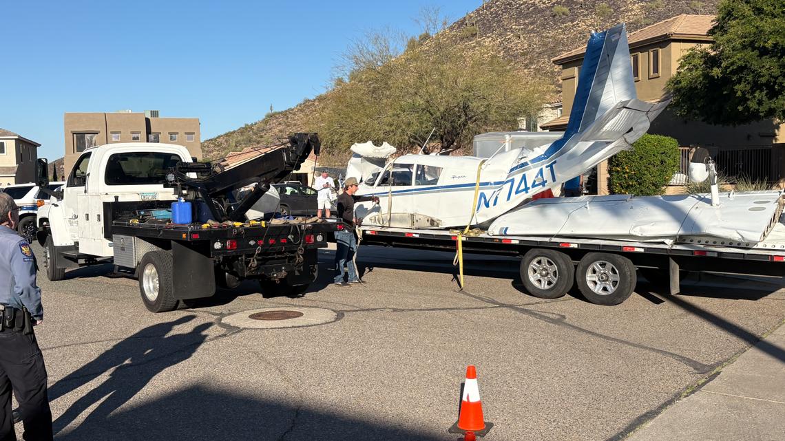 Cleanup complete after small plane crashes into North Phoenix neighborhood