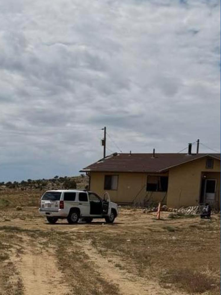 Man killed after pointing gun at Navajo police officers | 12news.com