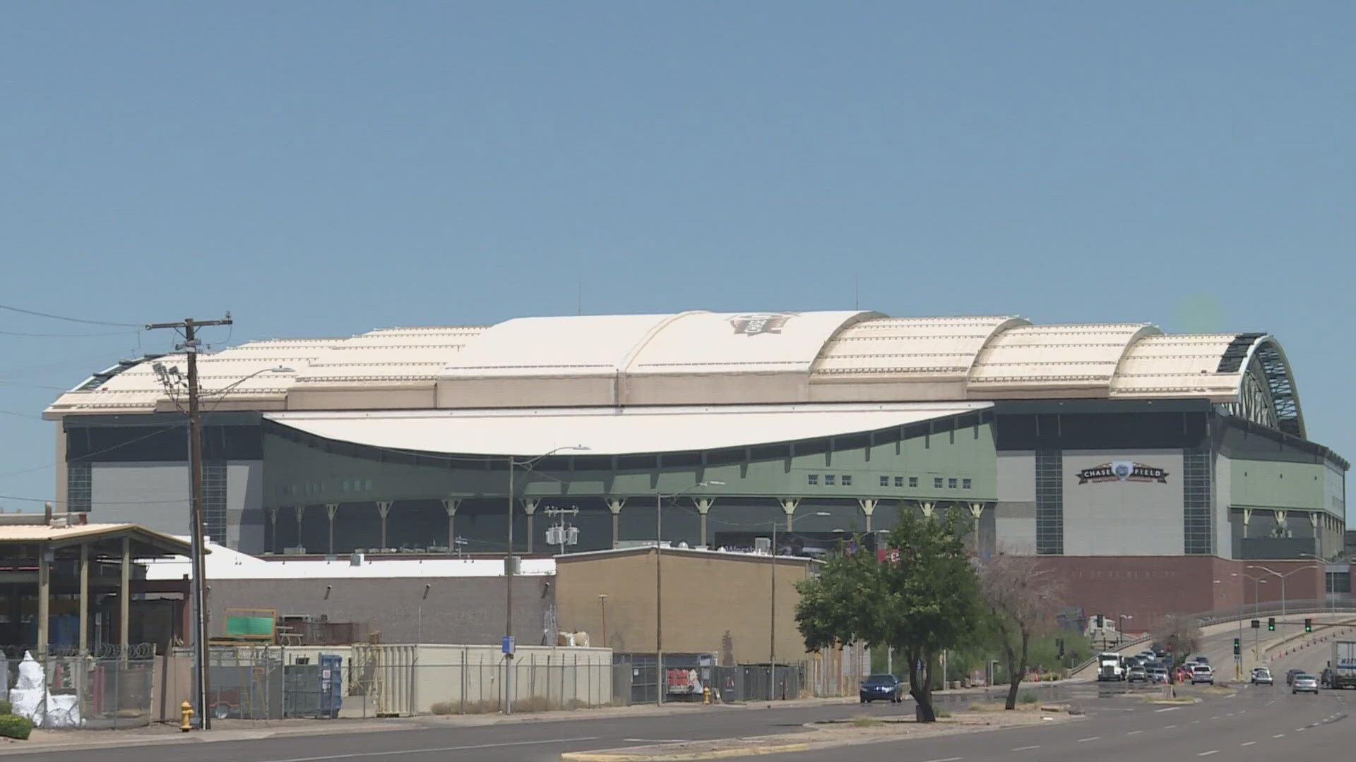 Hondo Rodeo Fest returns to Chase Field for the second year with rodeo events and concerts.