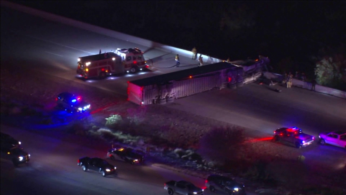 Deadly rollover crash being investigated along Loop 303 in Peoria ...