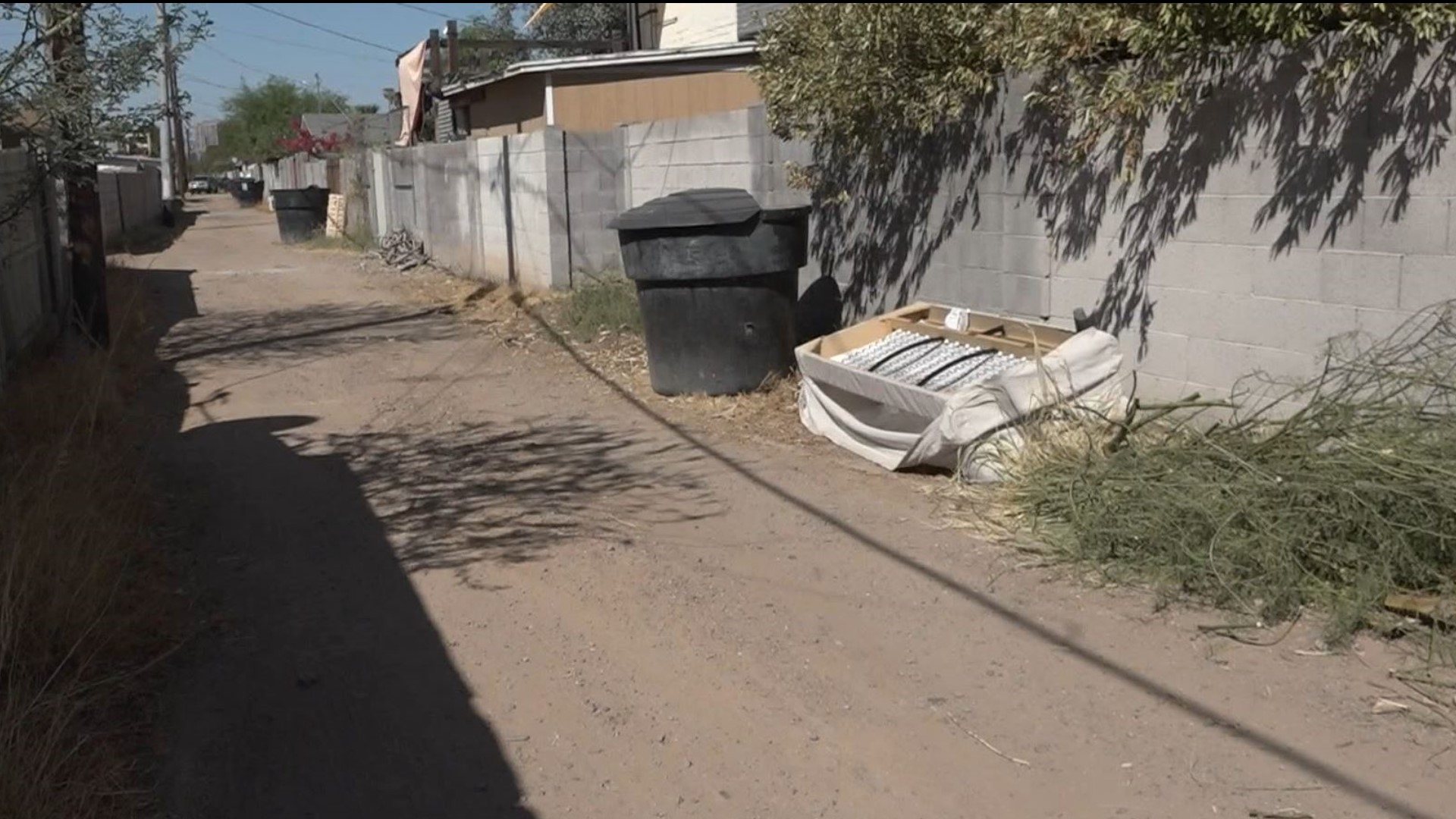 Phoenix allocates funds for erecting gates outside alleyways | 12news.com
