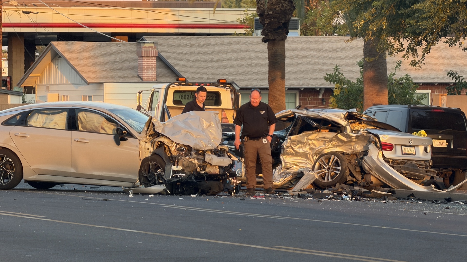 3-car crash leaves 1 dead in Phoenix | 12news.com