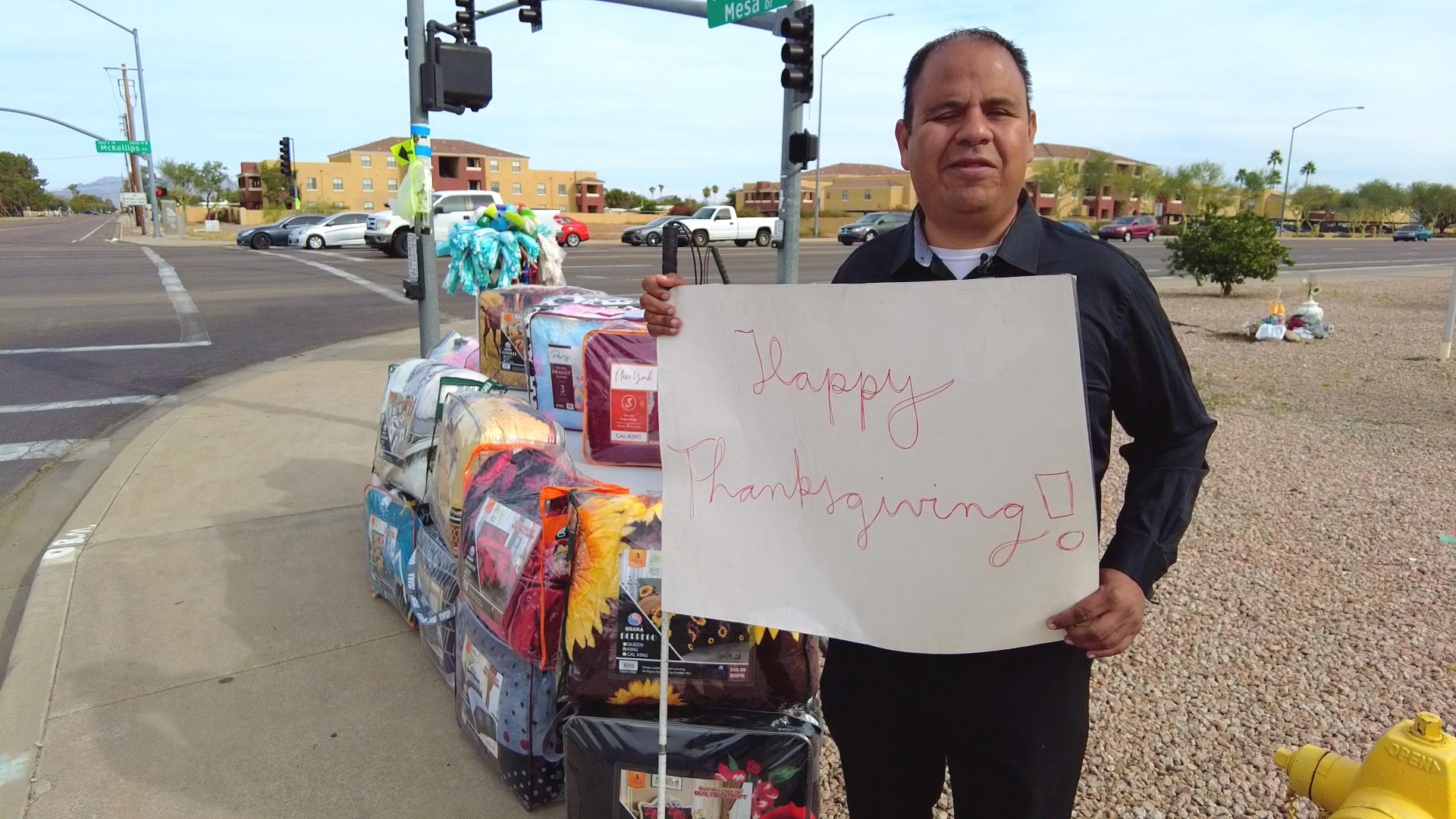 Sebastian Ibañez had stopped selling goods on Mesa streets after he got a new job, but that meant the people who sold him the items took a financial hit.