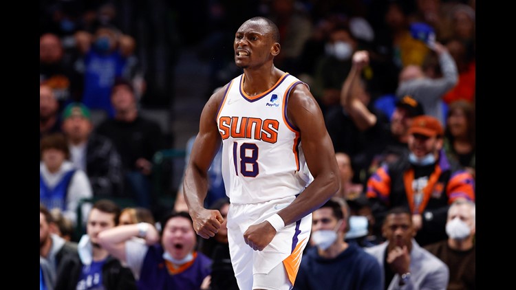 Bismack Biyombo agrees to return to Phoenix Suns, reports say
