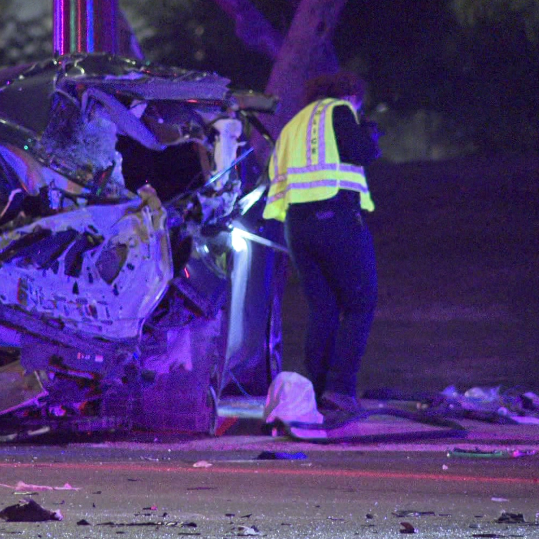 At least one person seriously injured after crash in Chandler | 12news.com