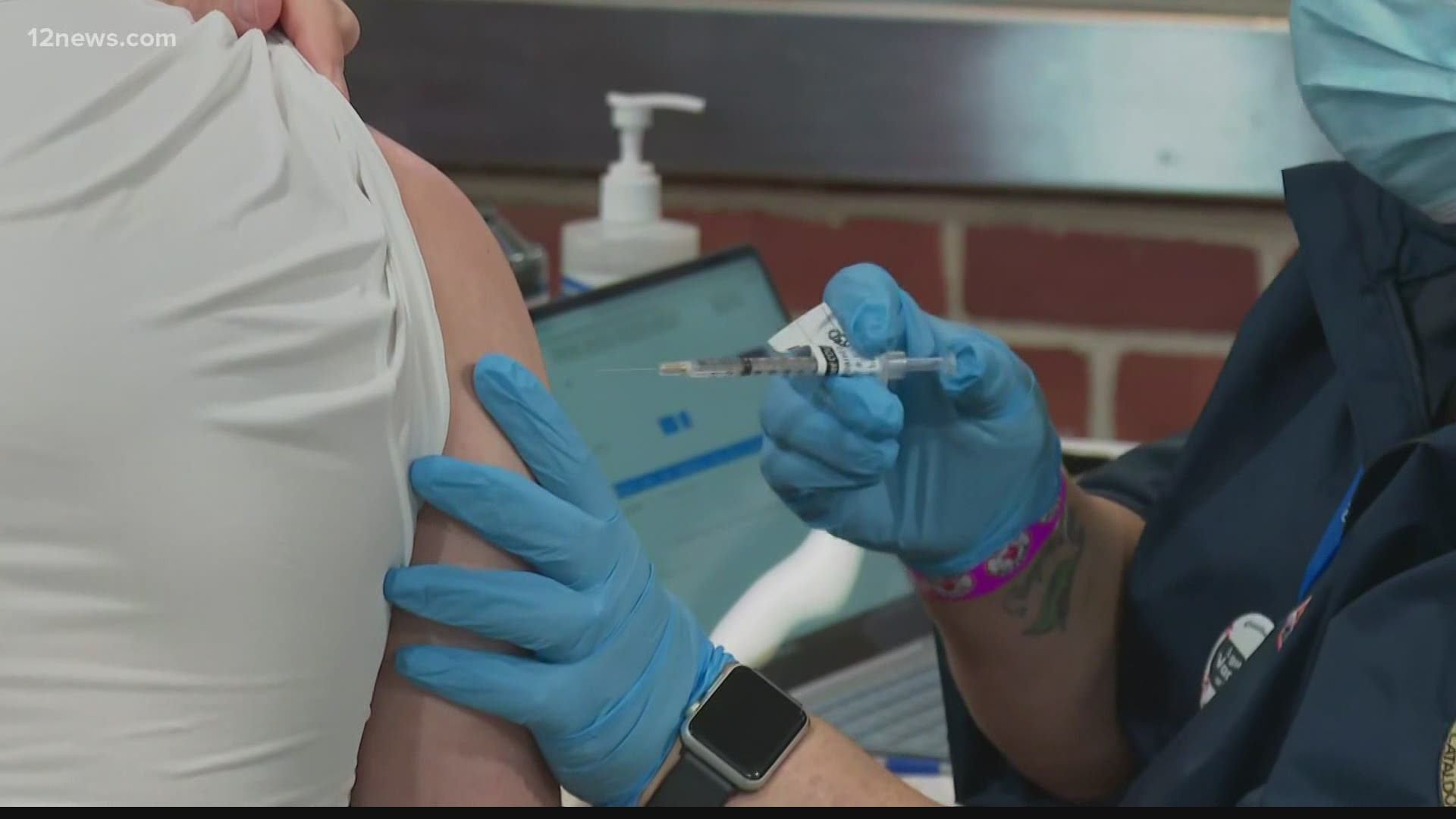 COVID-19 cases are on the rise in Arizona. 900 new COIVD cases were reported after the holiday weekend. Health officials are urging people to get vaccinated.