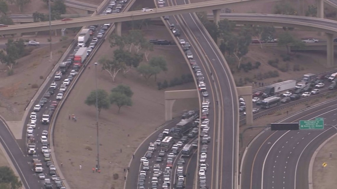 Police situation temporarily closes I-10 at 16th Street | 12news.com