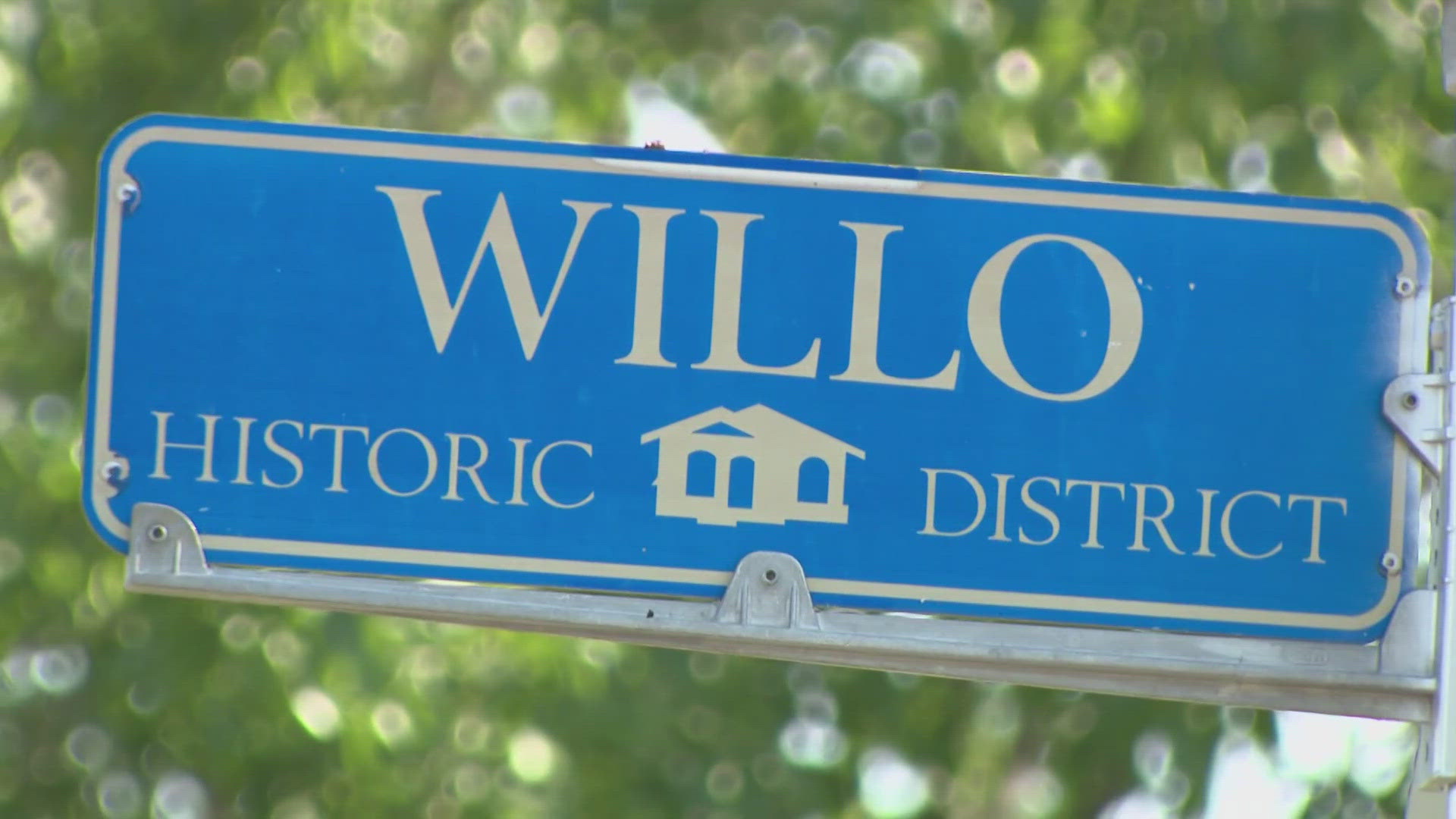 Phoenix City Council delays decision on controversial zoning plan that could reshape historic neighborhoods with expanded middle housing options.