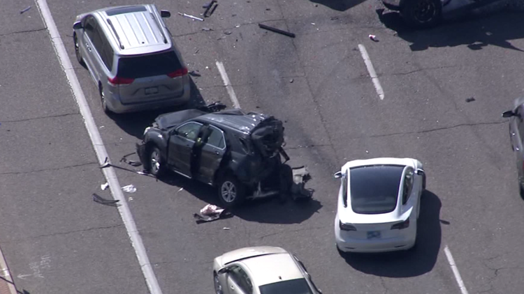 One Person Seriously Injured In Glendale Multi Car Crash