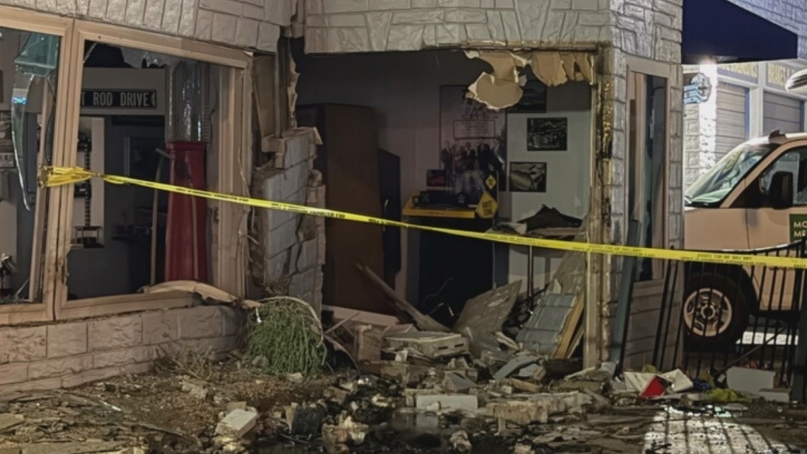 Back-to-back crashes along 7th Avenue cause significant damage to neighboring businesses