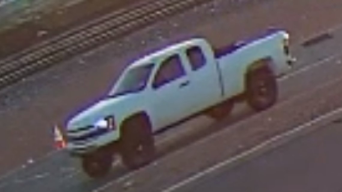 Glendale PD mencari truk yang terlibat kecelakaan yang menewaskan remaja itu