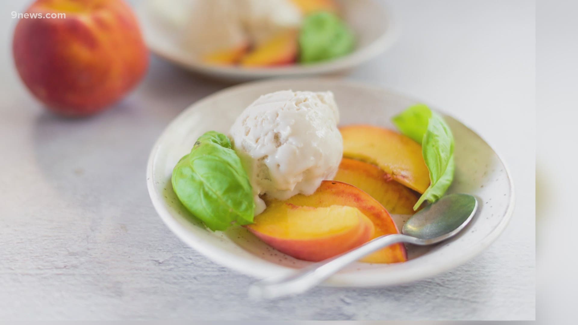 Nutritionist Malena Perdomo shares three fruit dessert recipes that art perfect for summer.