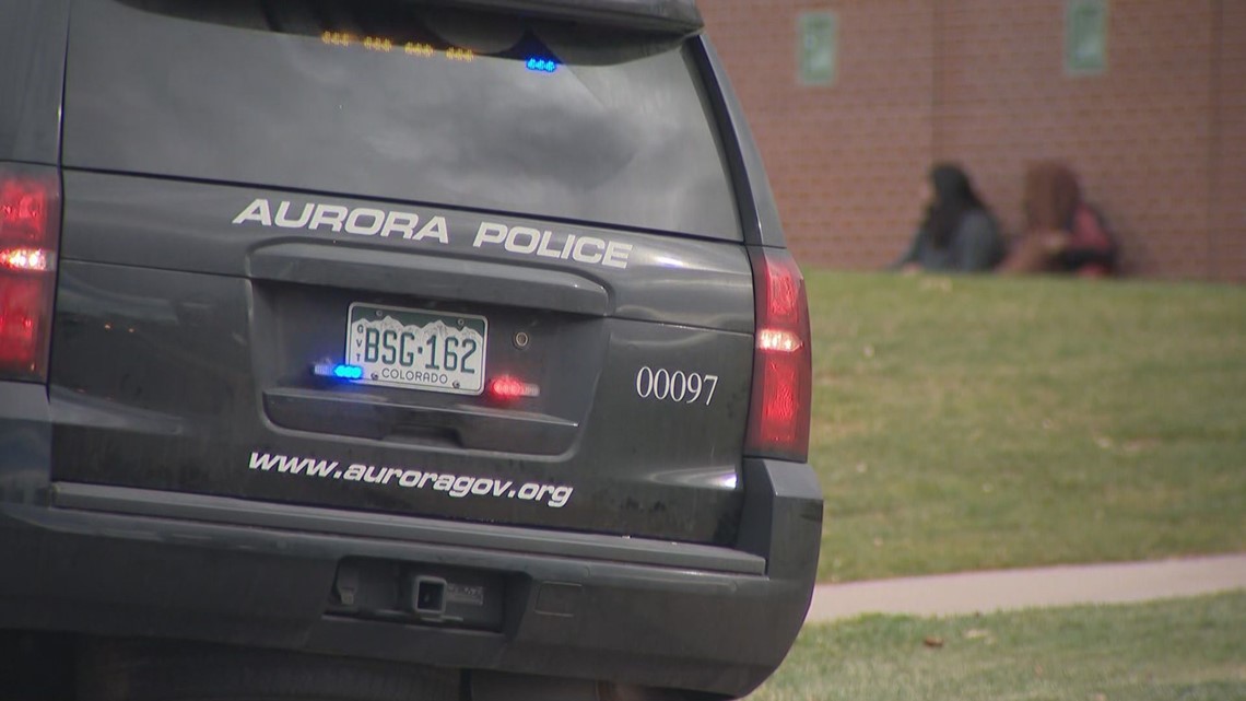 6 siswa ditembak di taman dekat SMA Aurora