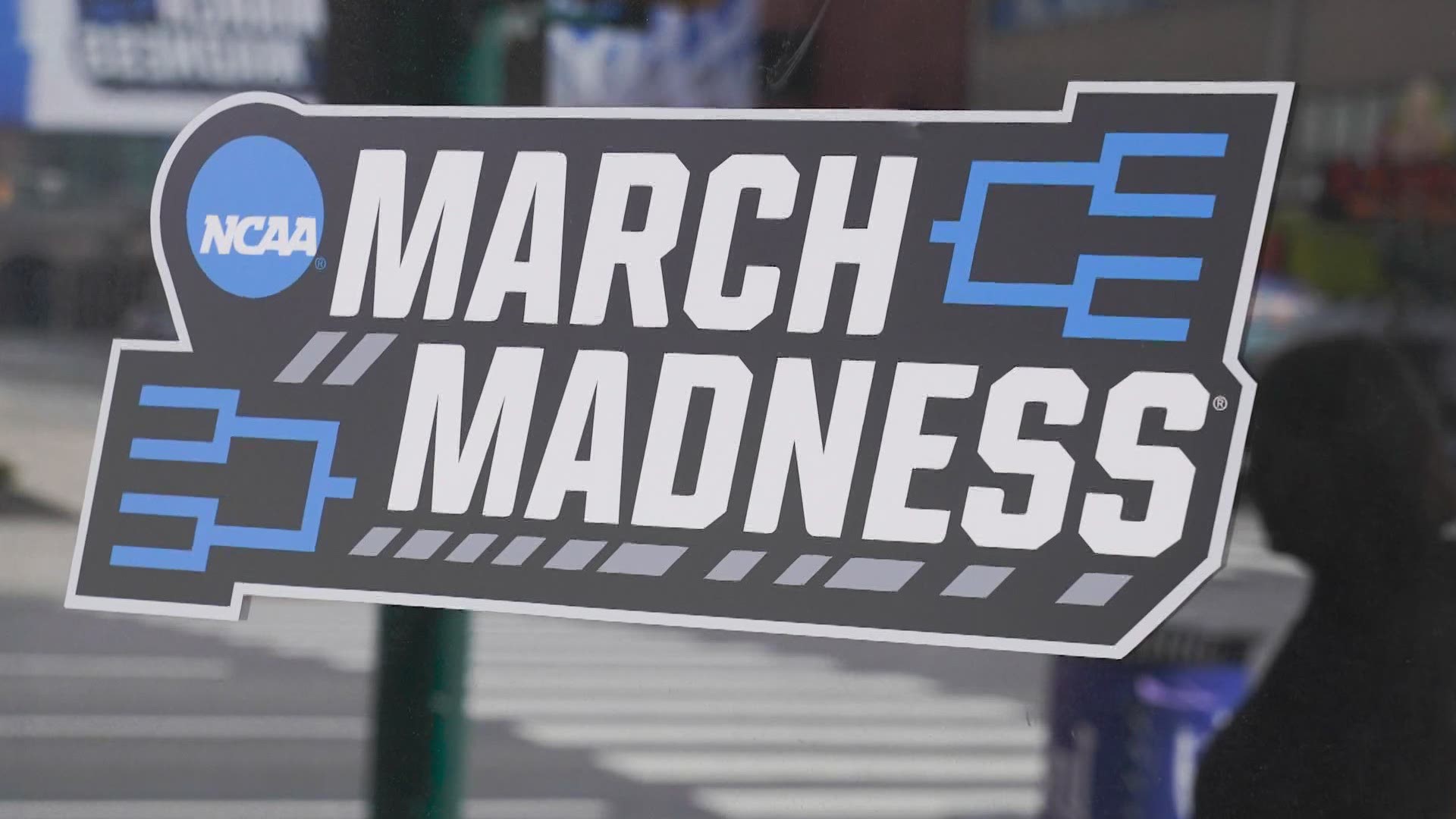 There is outrage on social media tonight after photos from the men's and women's NCAA March Madness tournaments appear to show two very different set-ups.