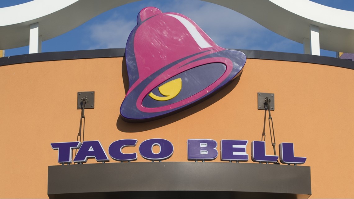 Wanita menggugat Taco Bell setelah manajer menuangkan air mendidih ke mereka