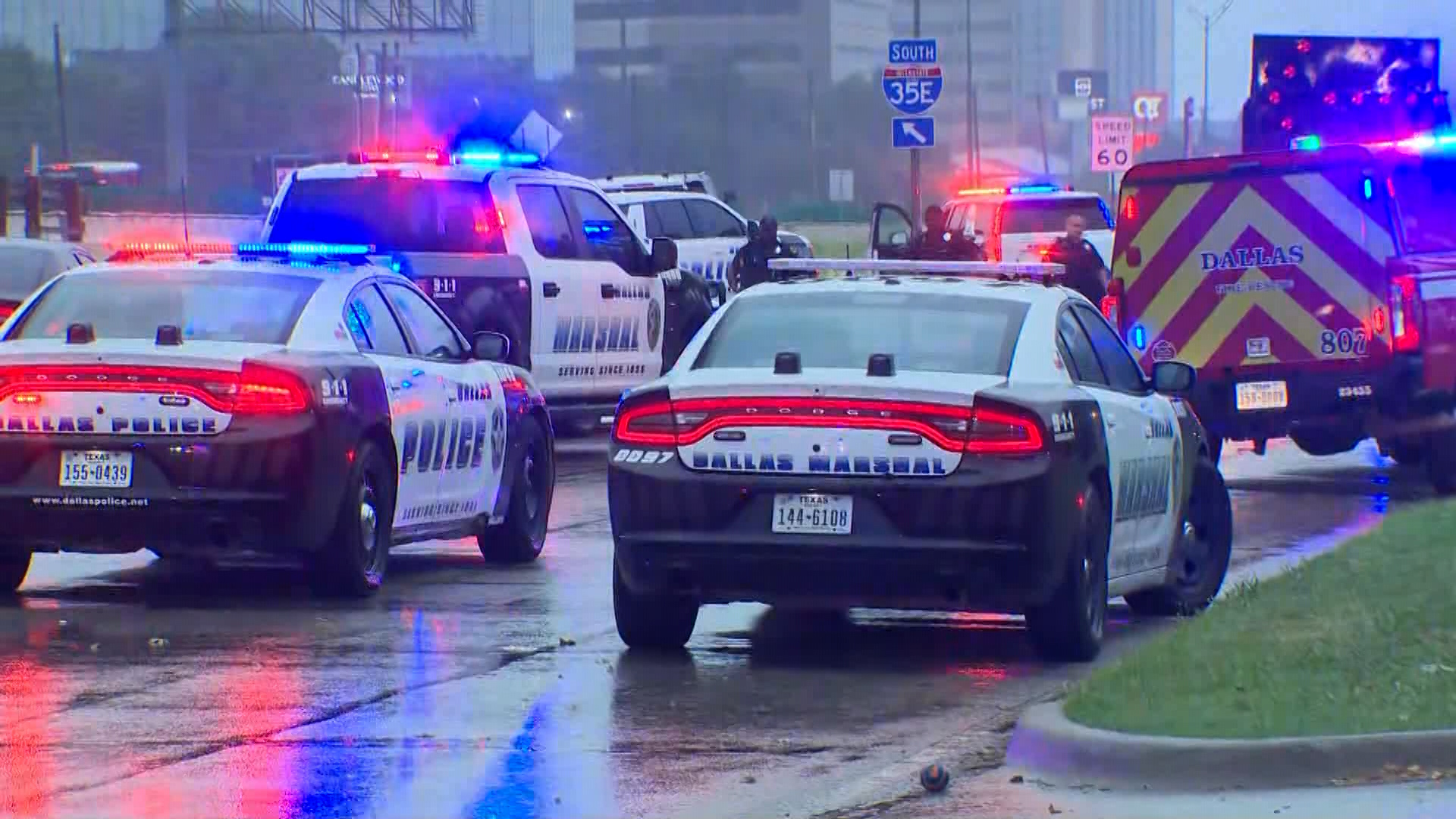 2 Detainees killed, 3 people hurt in shooting